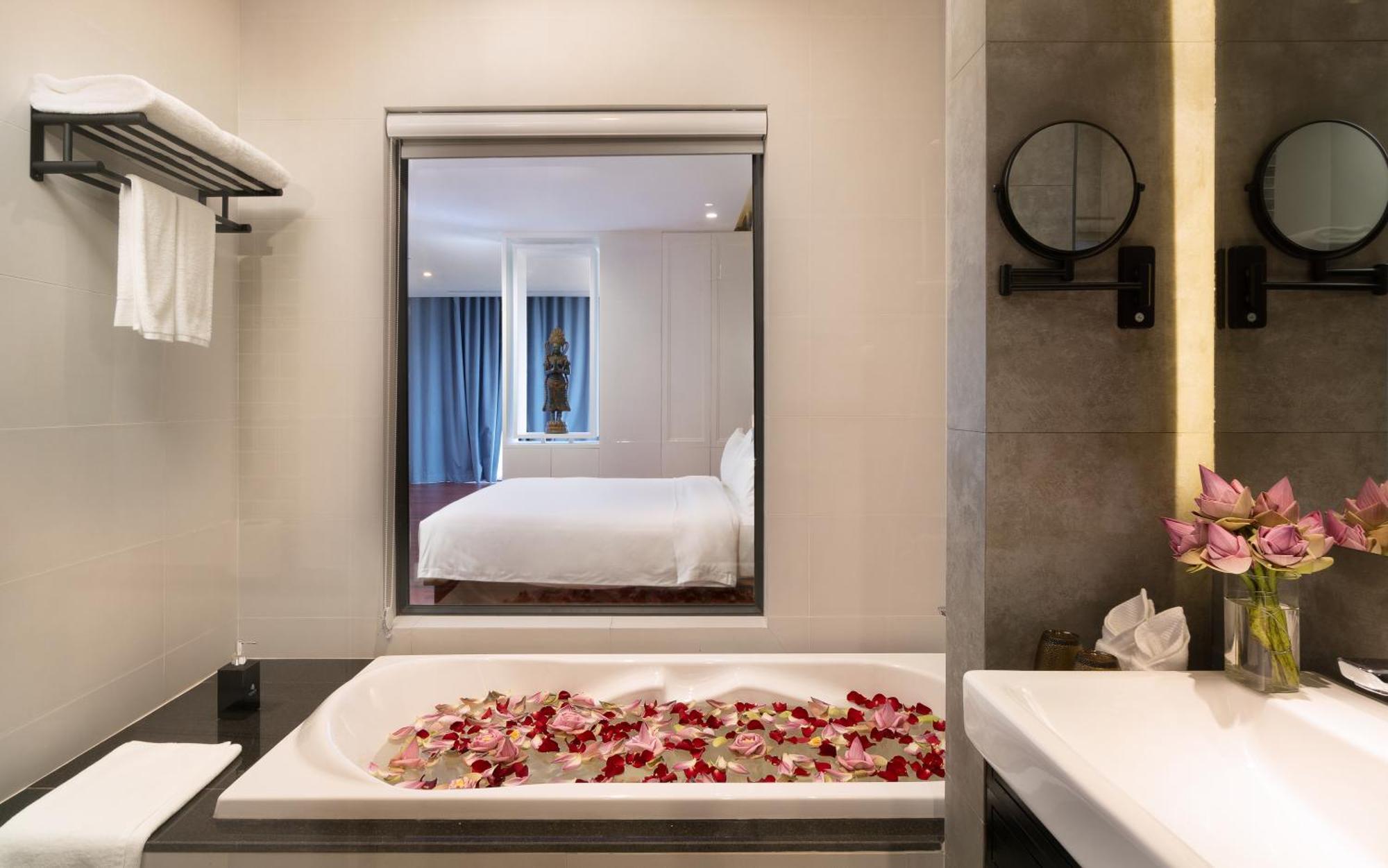 Koulen Central Hotel Siem Reap Exteriör bild